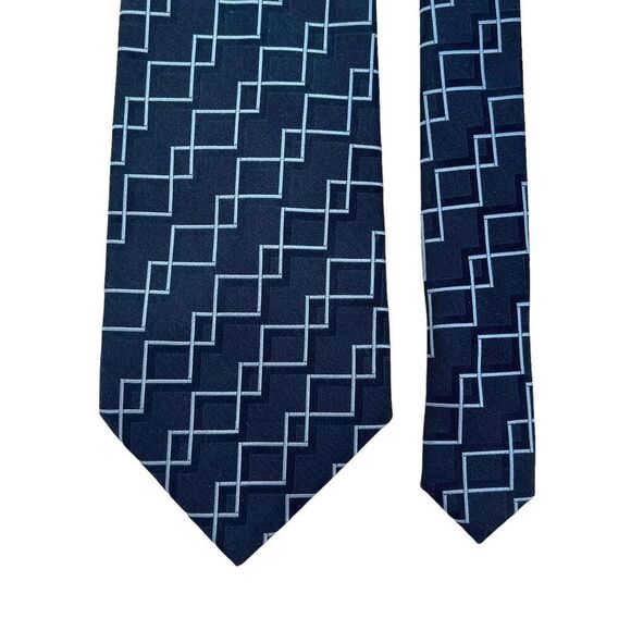 Allea Milano Men’s Necktie Geometric Navy Blue Squares 100% Silk 60”x4” Italy - Picture 6 of 9